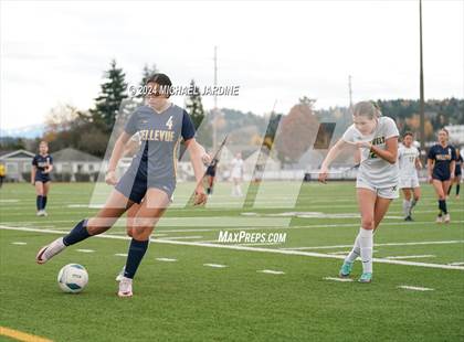 Thumbnail 3 in Bellevue vs Roosevelt (WIAA 3A Semifinal) photogallery.