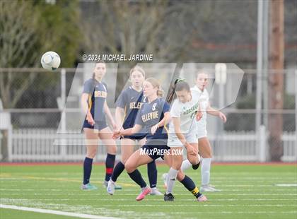 Thumbnail 2 in Bellevue vs Roosevelt (WIAA 3A Semifinal) photogallery.