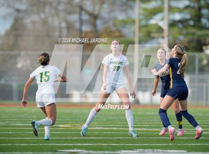 Thumbnail 2 in Bellevue vs Roosevelt (WIAA 3A Semifinal) photogallery.