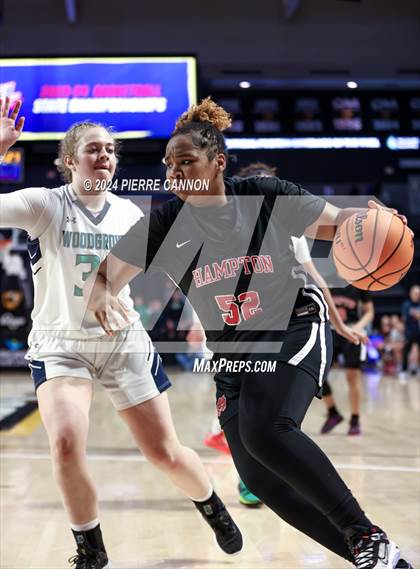 Thumbnail 1 in Woodgrove vs. Hampton (VHSL Class 4 State Final) photogallery.