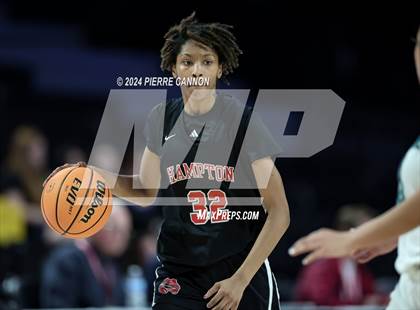 Thumbnail 2 in Woodgrove vs. Hampton (VHSL Class 4 State Final) photogallery.