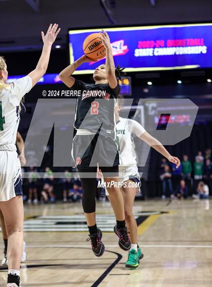 Thumbnail 3 in Woodgrove vs. Hampton (VHSL Class 4 State Final) photogallery.