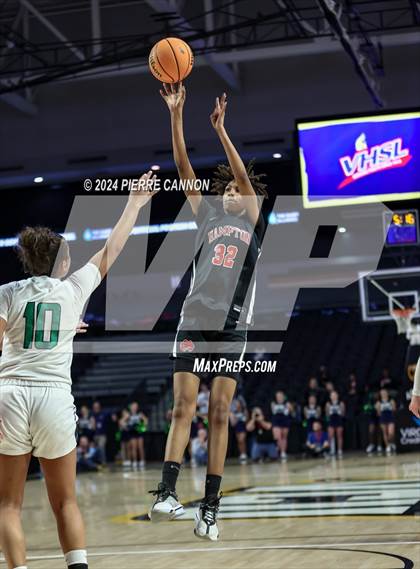 Thumbnail 1 in Woodgrove vs. Hampton (VHSL Class 4 State Final) photogallery.