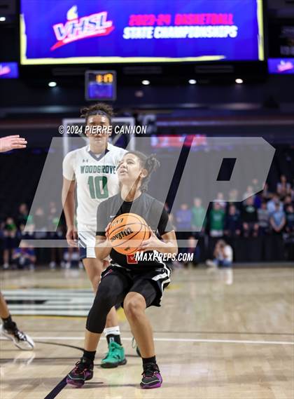Thumbnail 2 in Woodgrove vs. Hampton (VHSL Class 4 State Final) photogallery.