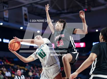 Thumbnail 3 in Woodgrove vs. Hampton (VHSL Class 4 State Final) photogallery.