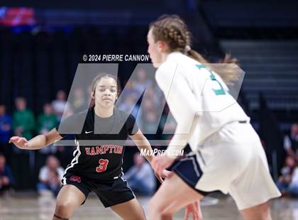 Thumbnail 1 in Woodgrove vs. Hampton (VHSL Class 4 State Final) photogallery.