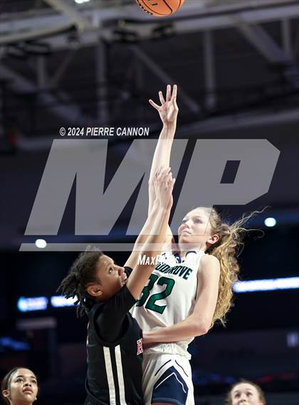 Thumbnail 1 in Woodgrove vs. Hampton (VHSL Class 4 State Final) photogallery.