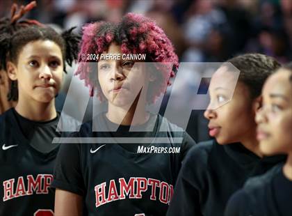 Thumbnail 2 in Woodgrove vs. Hampton (VHSL Class 4 State Final) photogallery.