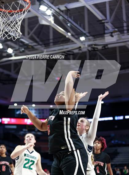 Thumbnail 3 in Woodgrove vs. Hampton (VHSL Class 4 State Final) photogallery.