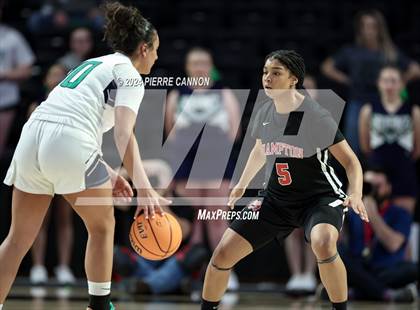 Thumbnail 2 in Woodgrove vs. Hampton (VHSL Class 4 State Final) photogallery.
