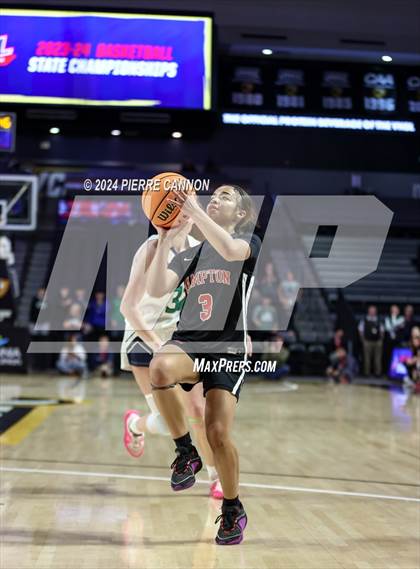 Thumbnail 1 in Woodgrove vs. Hampton (VHSL Class 4 State Final) photogallery.