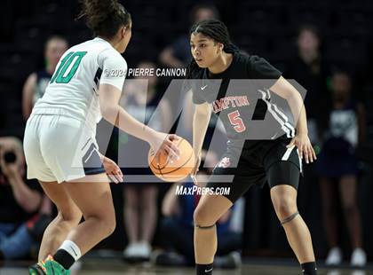 Thumbnail 3 in Woodgrove vs. Hampton (VHSL Class 4 State Final) photogallery.