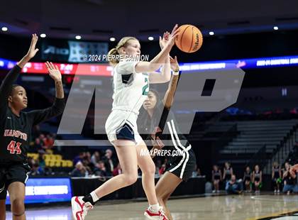Thumbnail 1 in Woodgrove vs. Hampton (VHSL Class 4 State Final) photogallery.