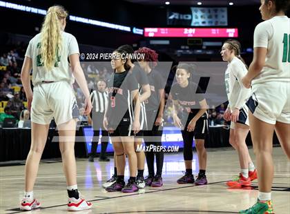 Thumbnail 3 in Woodgrove vs. Hampton (VHSL Class 4 State Final) photogallery.