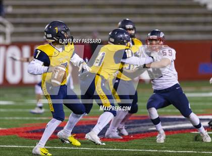 Thumbnail 1 in Shoreham-Wading River vs. Cold Spring Harbor (Long Island Class IV Championship) photogallery.