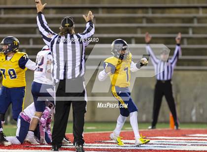 Thumbnail 3 in Shoreham-Wading River vs. Cold Spring Harbor (Long Island Class IV Championship) photogallery.