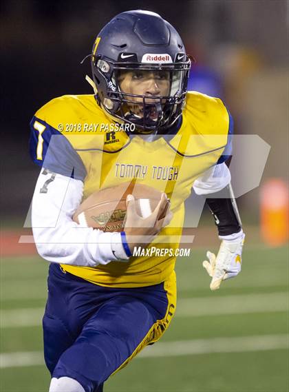 Thumbnail 1 in Shoreham-Wading River vs. Cold Spring Harbor (Long Island Class IV Championship) photogallery.
