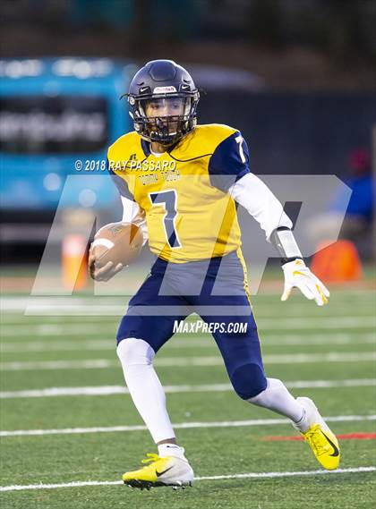 Thumbnail 2 in Shoreham-Wading River vs. Cold Spring Harbor (Long Island Class IV Championship) photogallery.