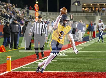 Thumbnail 2 in Shoreham-Wading River vs. Cold Spring Harbor (Long Island Class IV Championship) photogallery.