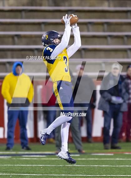 Thumbnail 3 in Shoreham-Wading River vs. Cold Spring Harbor (Long Island Class IV Championship) photogallery.