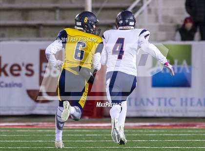 Thumbnail 2 in Shoreham-Wading River vs. Cold Spring Harbor (Long Island Class IV Championship) photogallery.