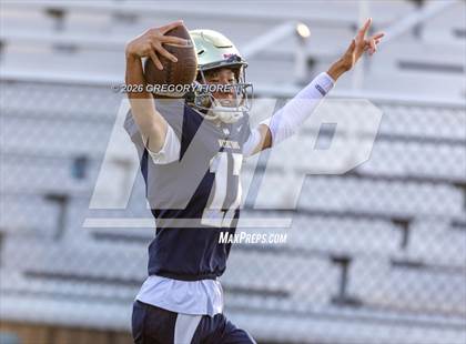 Thumbnail 2 in JV: Notre Dame (SO) @ Millikan photogallery.