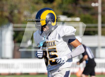 Thumbnail 2 in JV: Notre Dame (SO) @ Millikan photogallery.