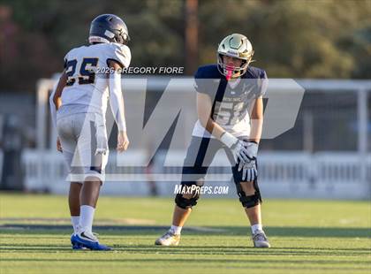 Thumbnail 2 in JV: Notre Dame (SO) @ Millikan photogallery.