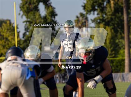 Thumbnail 2 in JV: Notre Dame (SO) @ Millikan photogallery.