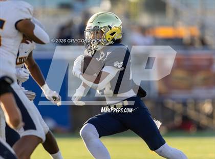 Thumbnail 2 in JV: Notre Dame (SO) @ Millikan photogallery.