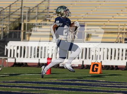 Thumbnail 2 in JV: Notre Dame (SO) @ Millikan photogallery.