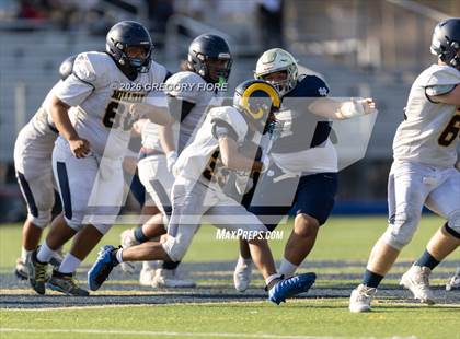 Thumbnail 1 in JV: Notre Dame (SO) @ Millikan photogallery.