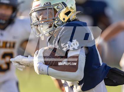 Thumbnail 3 in JV: Notre Dame (SO) @ Millikan photogallery.