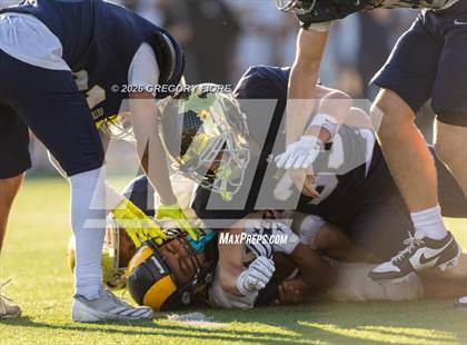 Thumbnail 1 in JV: Notre Dame (SO) @ Millikan photogallery.