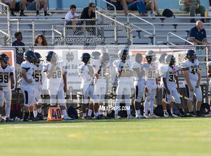 Thumbnail 1 in JV: Notre Dame (SO) @ Millikan photogallery.