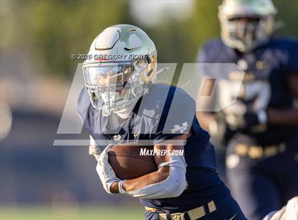 Thumbnail 1 in JV: Notre Dame (SO) @ Millikan photogallery.