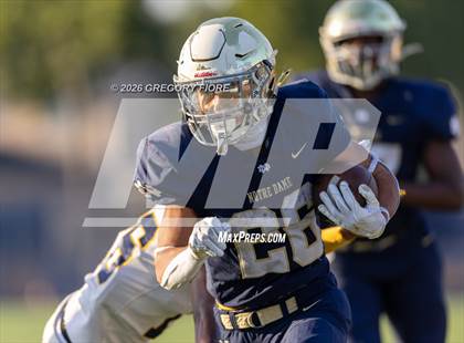 Thumbnail 3 in JV: Notre Dame (SO) @ Millikan photogallery.