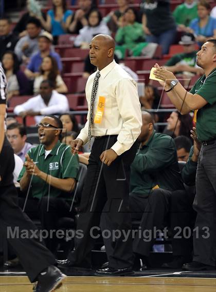 Thumbnail 3 in St. Augustine vs. Sacred Heart Cathedral (CIF State D3 Final) photogallery.