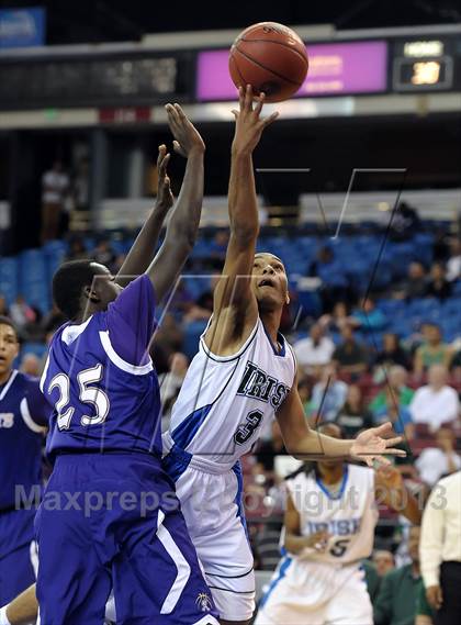 Thumbnail 1 in St. Augustine vs. Sacred Heart Cathedral (CIF State D3 Final) photogallery.