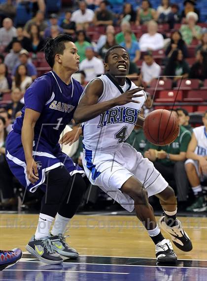 Thumbnail 3 in St. Augustine vs. Sacred Heart Cathedral (CIF State D3 Final) photogallery.
