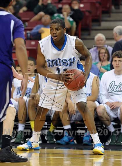 Thumbnail 2 in St. Augustine vs. Sacred Heart Cathedral (CIF State D3 Final) photogallery.