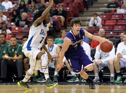 Thumbnail 1 in St. Augustine vs. Sacred Heart Cathedral (CIF State D3 Final) photogallery.