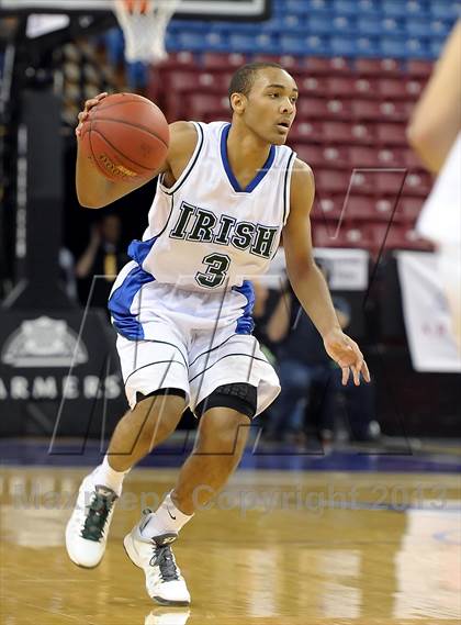 Thumbnail 3 in St. Augustine vs. Sacred Heart Cathedral (CIF State D3 Final) photogallery.
