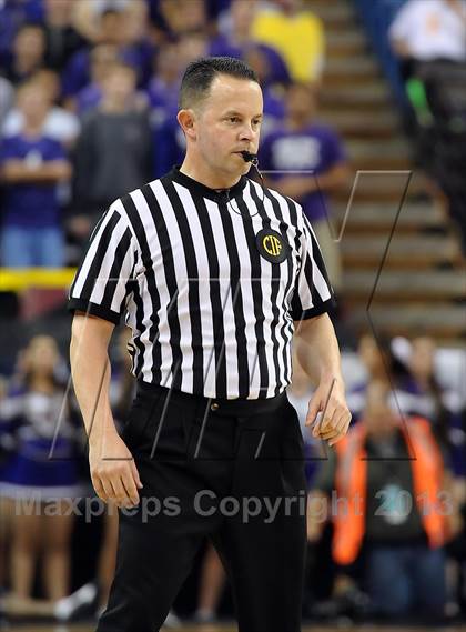 Thumbnail 1 in St. Augustine vs. Sacred Heart Cathedral (CIF State D3 Final) photogallery.