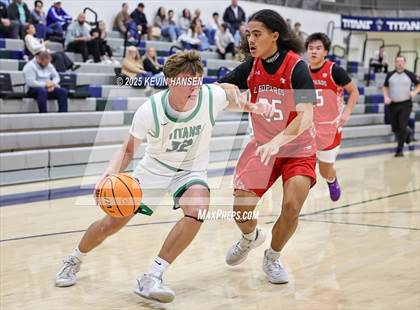 Thumbnail 1 in JV: East @ Syracuse photogallery.