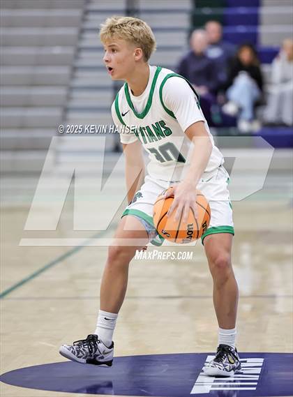 Thumbnail 1 in JV: East @ Syracuse photogallery.