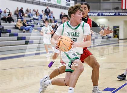 Thumbnail 1 in JV: East @ Syracuse photogallery.