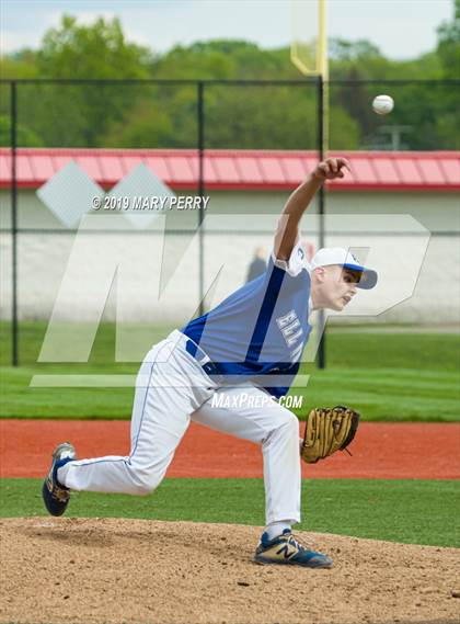 Thumbnail 2 in Lincoln @ Deer Lakes photogallery.