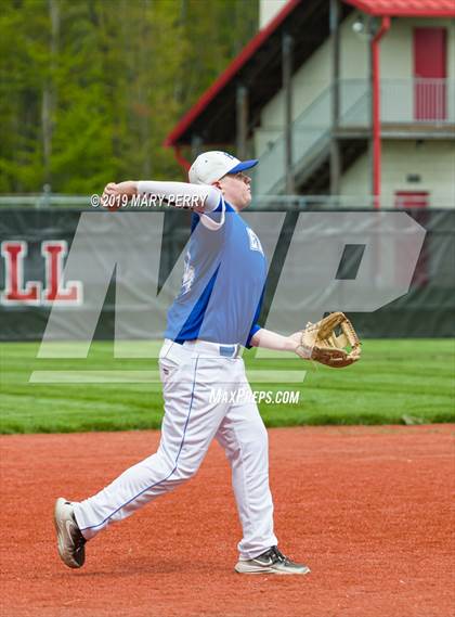 Thumbnail 1 in Lincoln @ Deer Lakes photogallery.