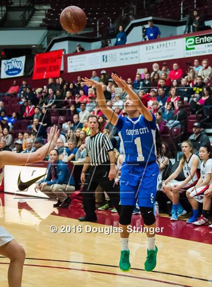 Thumbnail 2 in Saratoga vs. South San Francisco (CIF CCS D3 Final) photogallery.